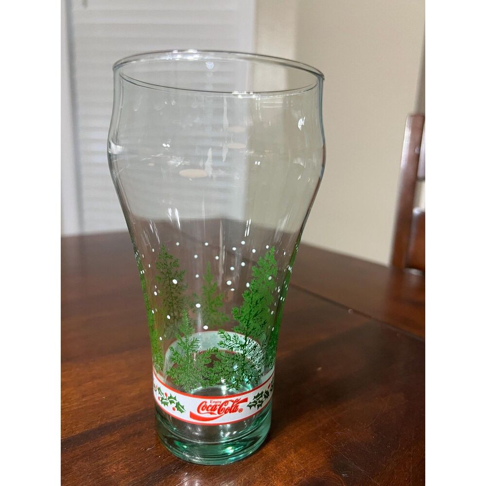 Vintage Coca-Cola Christmas Tree 16oz Glass Drinking Glass Libbey